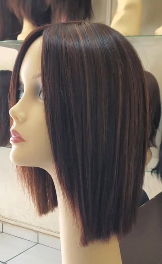 Peluca media ondulada